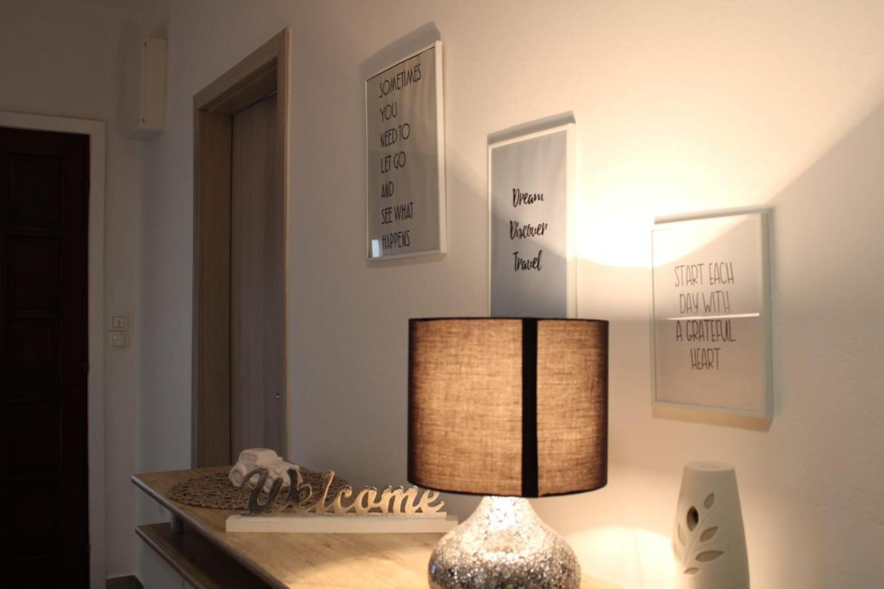 Apartman Marta ซาดาร์ ภายนอก รูปภาพ